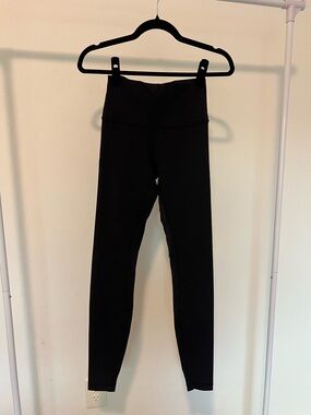 Lululemon wunder under 28” length